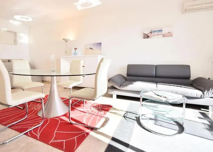 Apartment 2p Avec Terrasse, Vue Mer, Piscine Et Parking - 2p Avec Terrasse, Vue Mer, Piscine Et Parking Mae-1723 Cannes