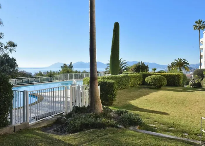 2p Avec Terrasse, Vue Mer, Piscine Et Parking - 2p Avec Terrasse, Vue Mer, Piscine Et Parking Mae-1723 Apartment Cannes